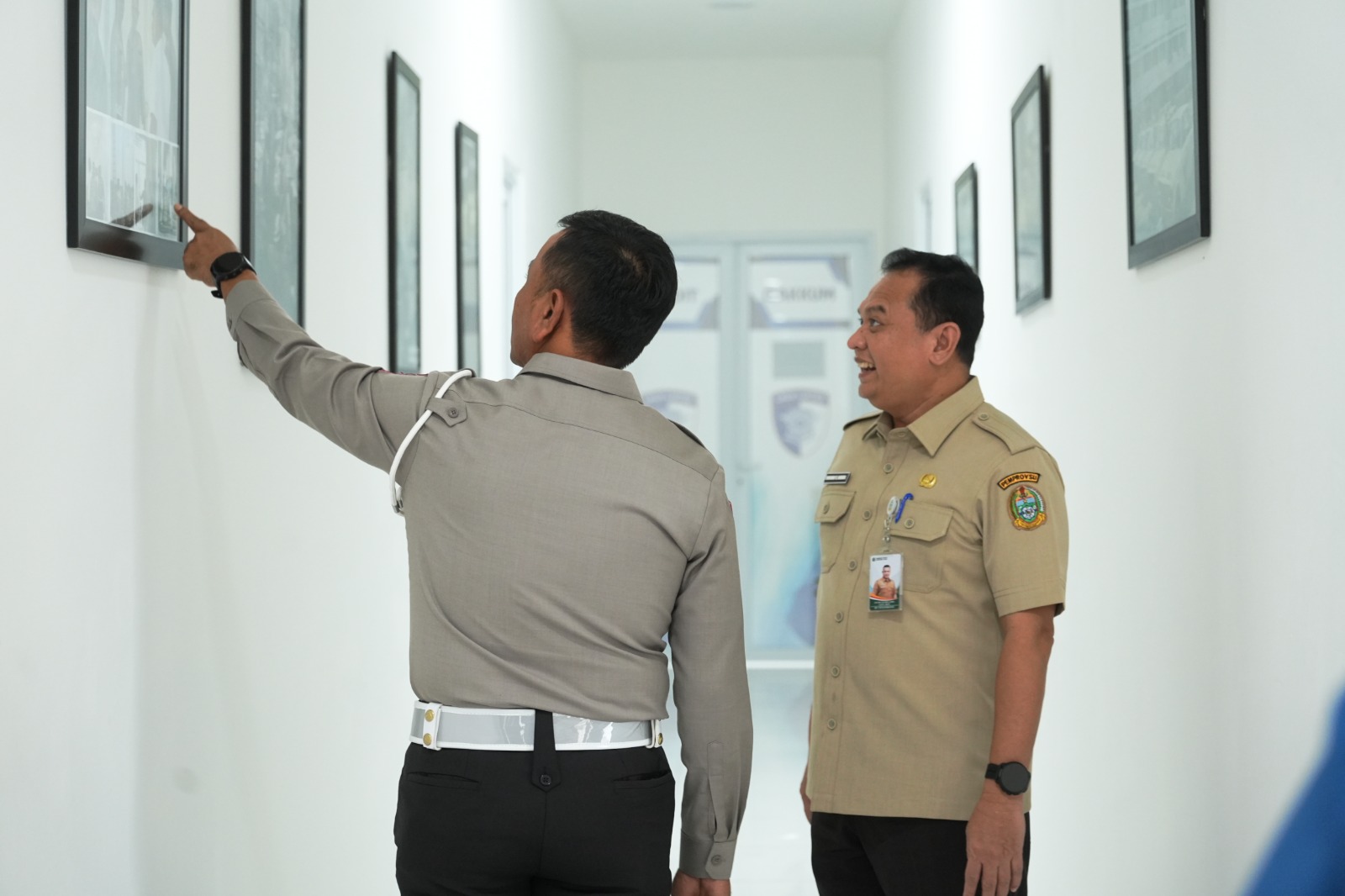 Sinergi Pengawal Pendapatan dan Keselamatan: Kunjungan Strategis Bapenda ke Ditlantas Polda Sumut